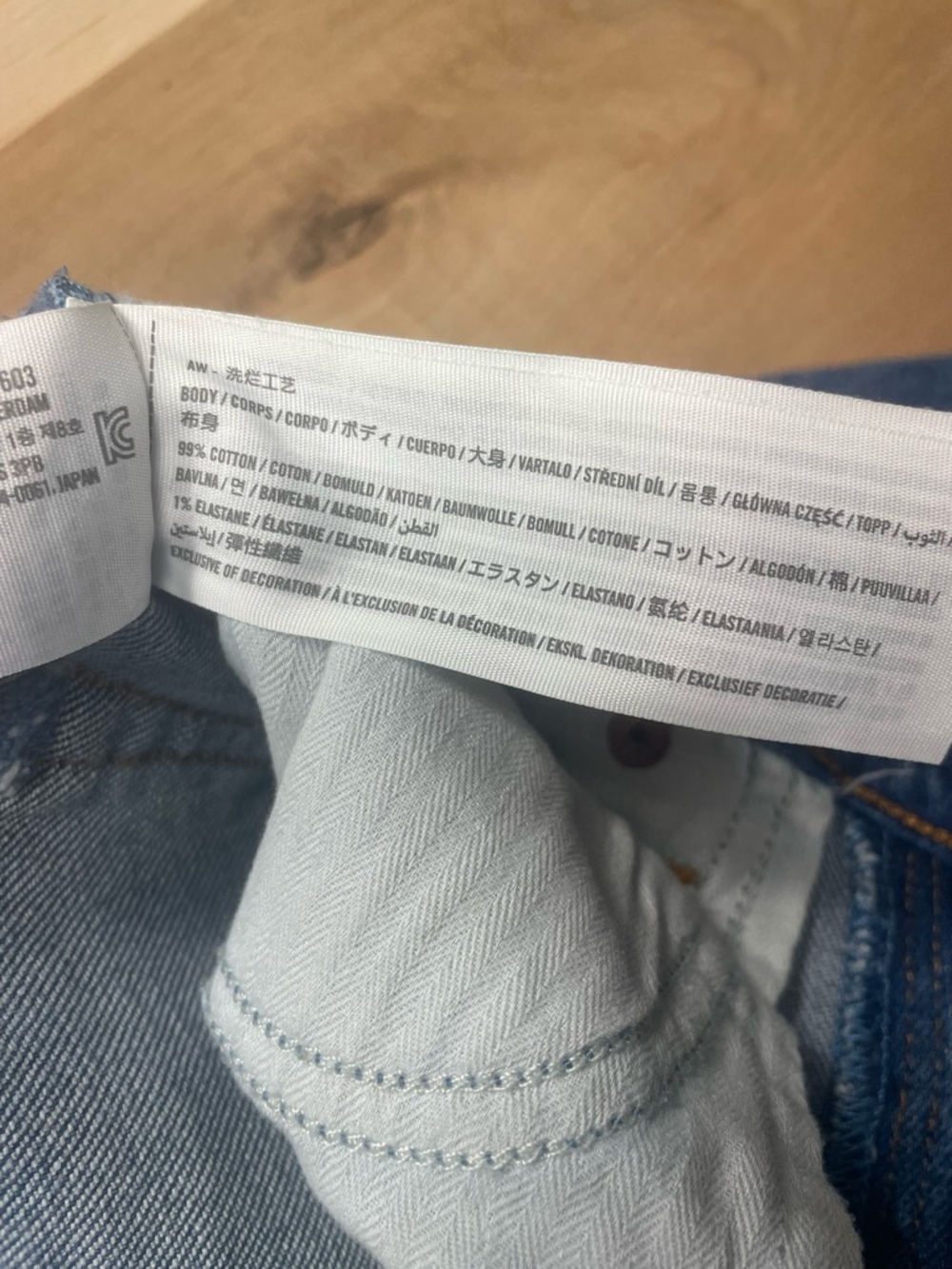 Abercrombie Curve Love 90s Straight Jeans 27  Raw Hem Mid Rise - Picture 3 of 8